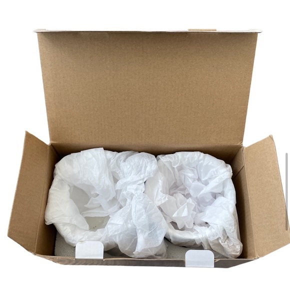 Lilly Pulitzer floral ceramic mugs New in Box - Picture 7 of 8